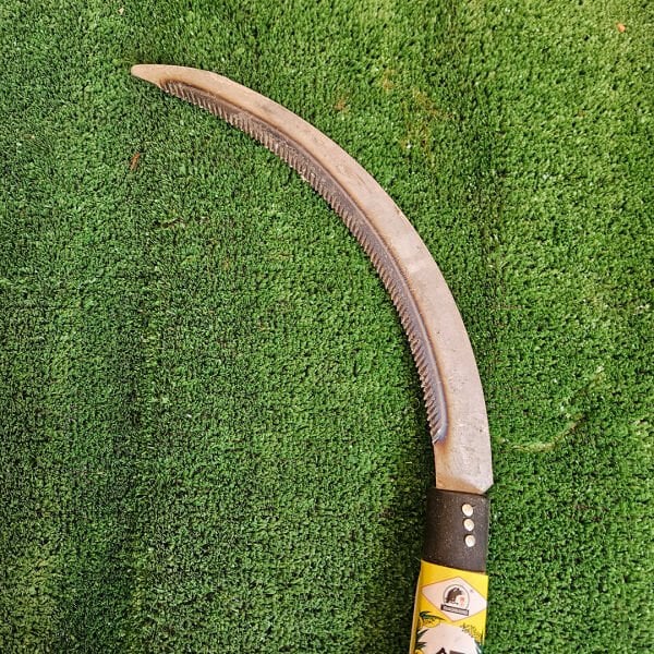 SAPLI ORAK BÜYÜK BOY OT ORAĞI EL TİPİ OT TESTERESİ AHŞAP SAPLI ÇOK AMAÇLI ORAK BAHÇE EL ALETLERİ